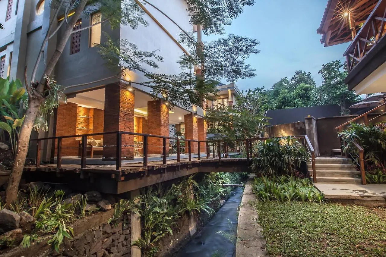 Merak Village By Prasi contacts